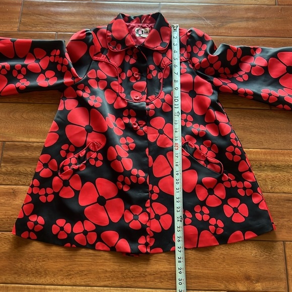 Elija Blue and Red Floral 3/4 Sleeve jacket Made in Seoul - Picture 10 of 10